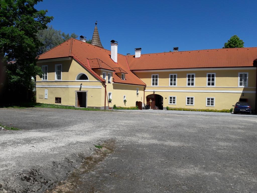 Hotel Zamek Jindrichovice Kolinec Exterior foto