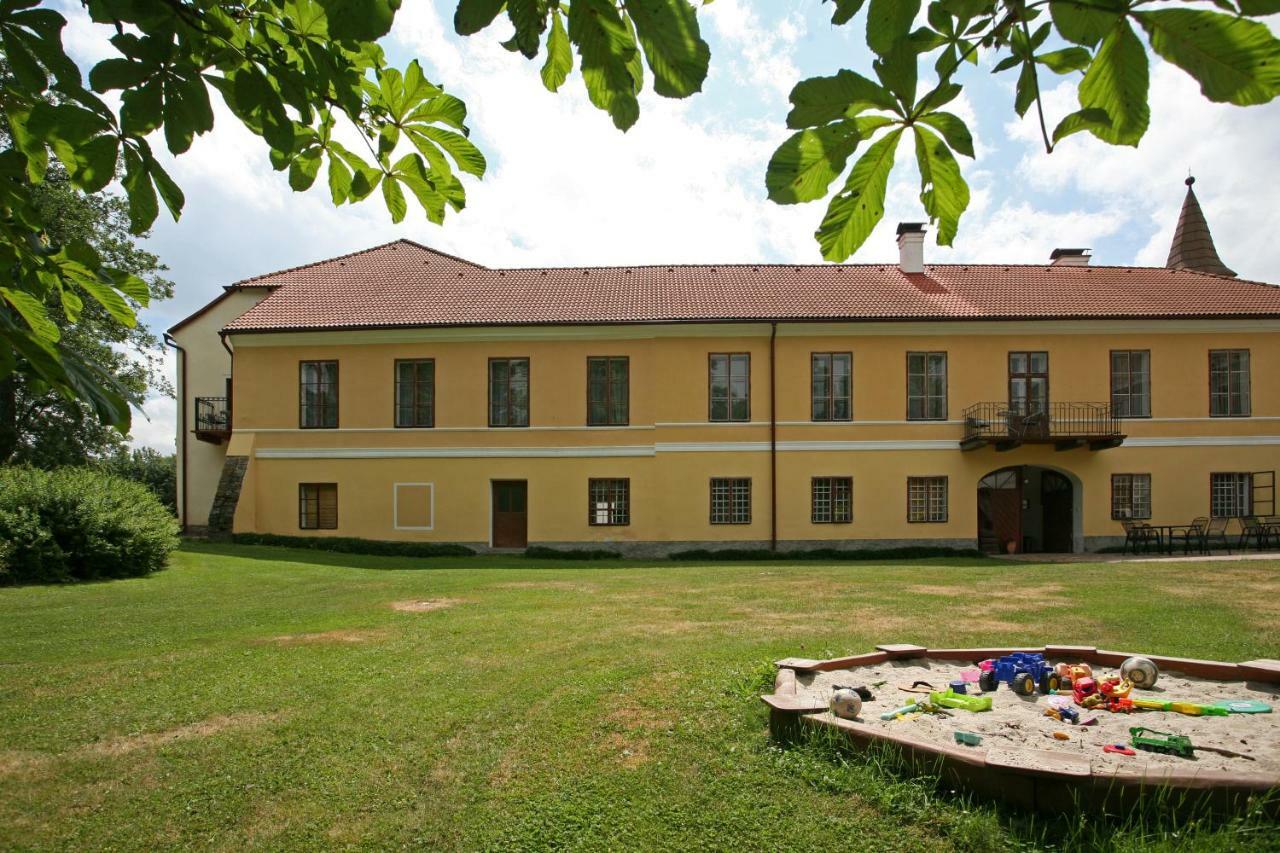 Hotel Zamek Jindrichovice Kolinec Exterior foto